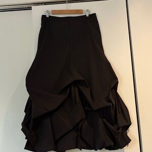 Bubble skirt in black